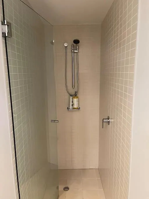 Stunning Water View Apartment - Pool, Gym, Sauna. Κερνς Αυστραλία